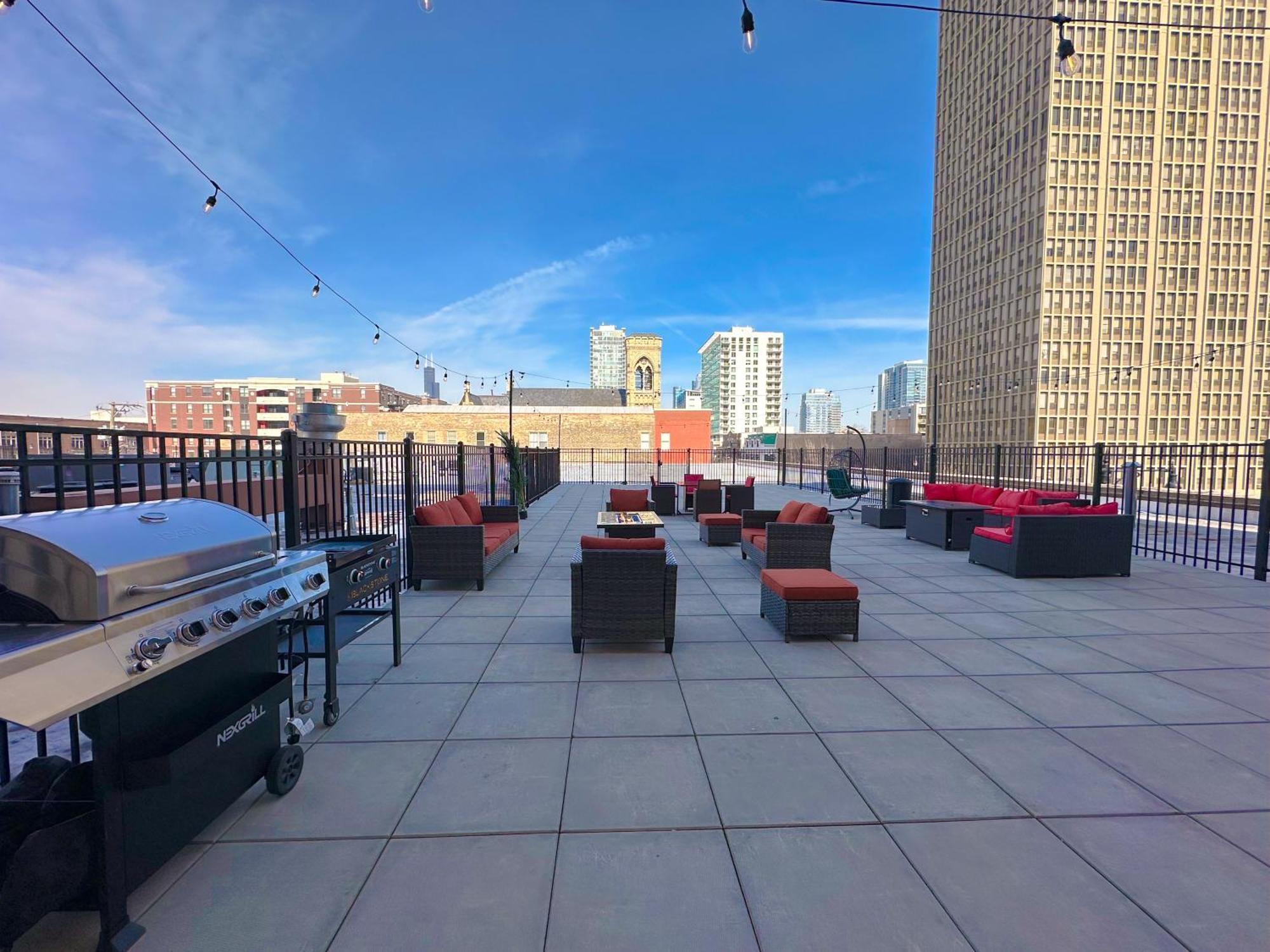 Modern 2Br Loft With Amazing City Skyline View And Optional Parking For 8 Guests Near Mccormick Place And Soldier Field Chicago Exterior foto